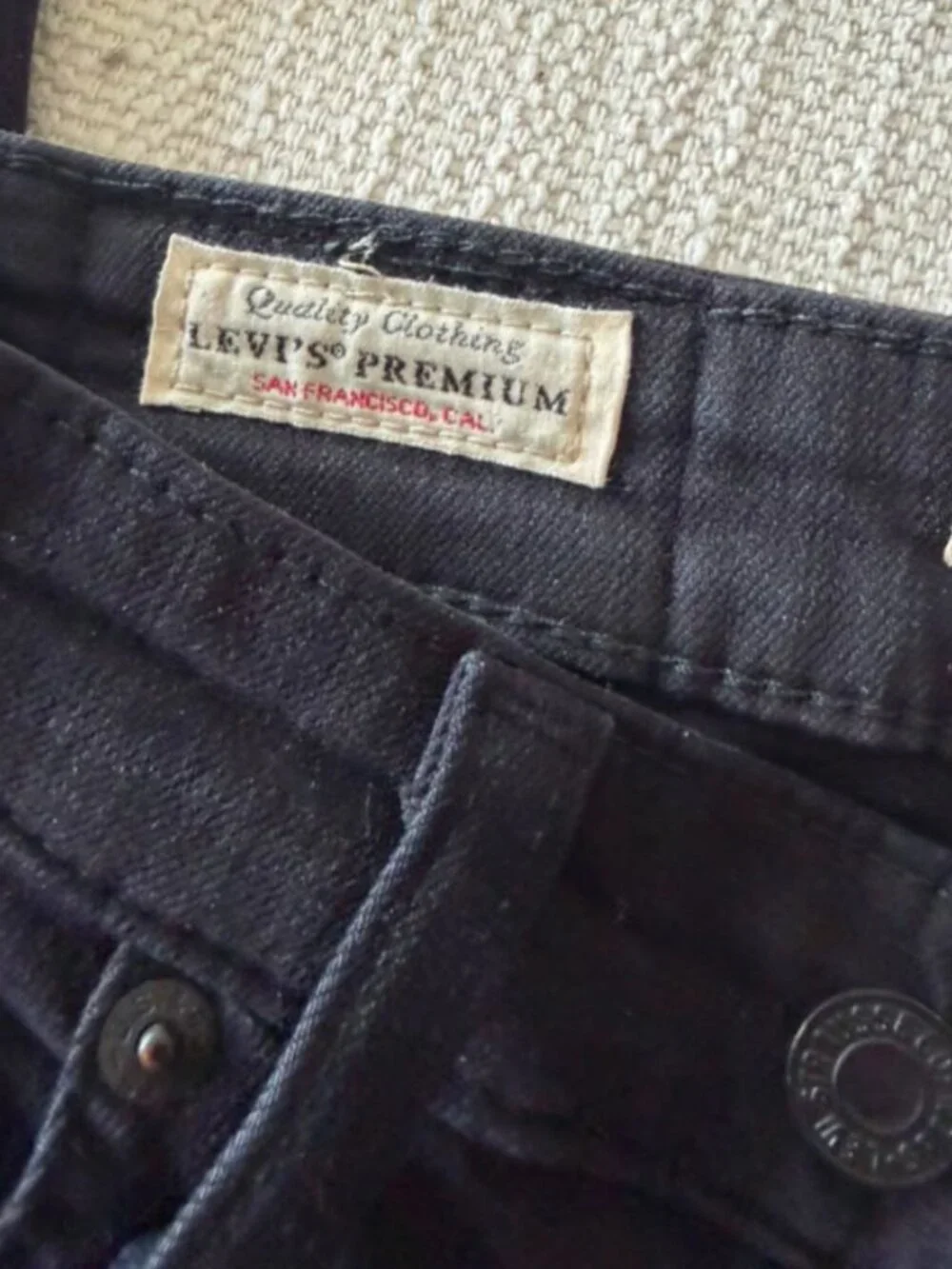 Levi’s 725 High Rise Bootcut Jeans